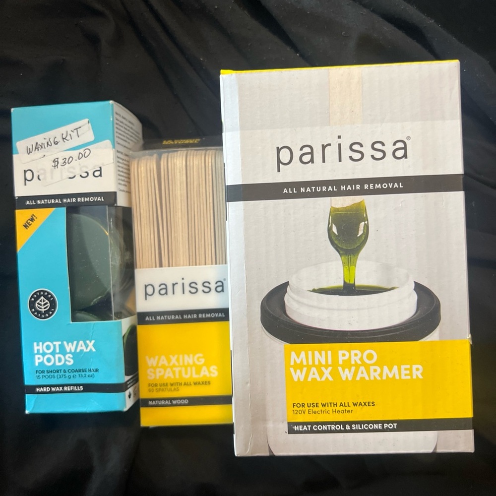 Parissa No-Strip Face & Lip Hot Wax Kit for Short & 1 CountWax warmer included!